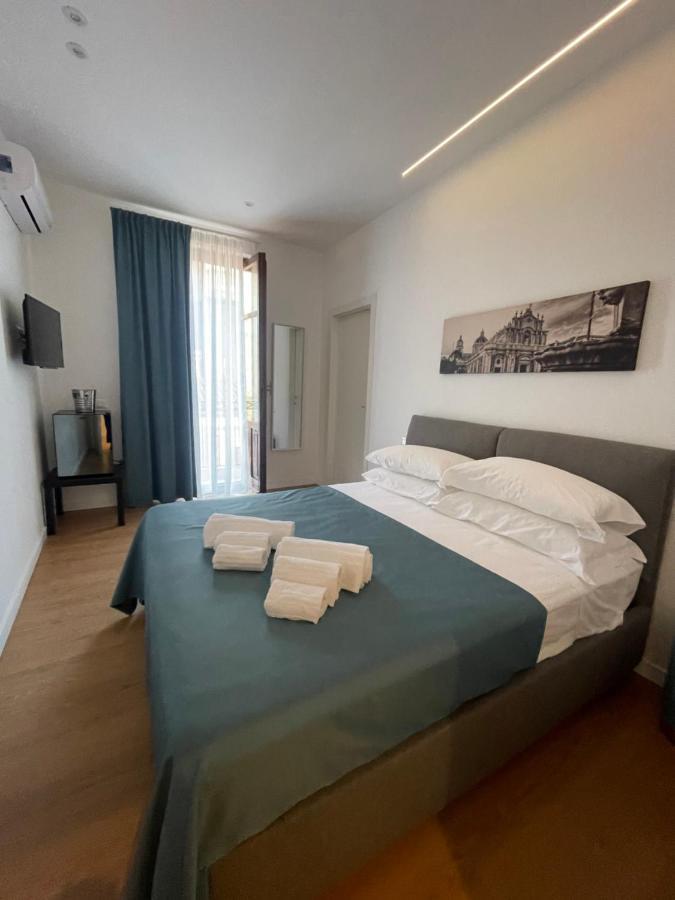Civicocento Charming Rooms 卡塔尼亚 外观 照片